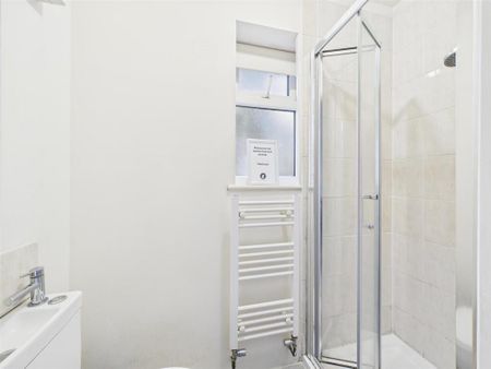 4 bedroom house to rent - Photo 2