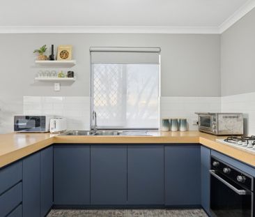 Low maintenance villa in great location - Photo 3