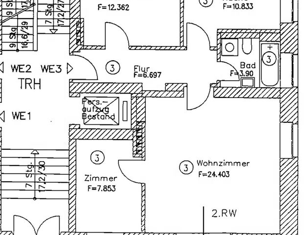 3-Raum-Wohnung in bester Innenstadtlage mit Tageslichtbad, Wanne und Aufzug. - Photo 1