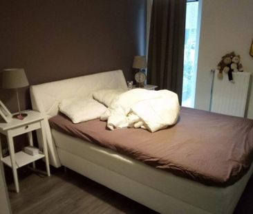 Recent en energiezuinig gelijkvloers appartement met tuin en terras... - Photo 6