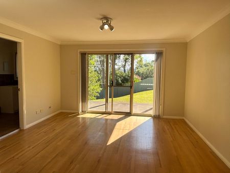 Spacious Multi Level Family Home with Large Backyard - Photo 4