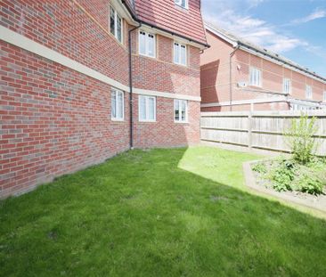 2 bedroom flat to rent - Photo 4