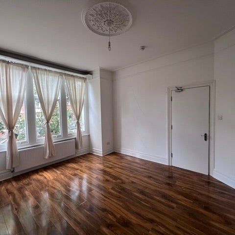 Room in a Shared House, Fawnbrake Avenue, SE24 - Photo 1
