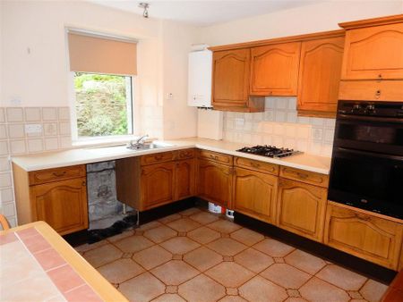 2 bedroom terraced house to rent - Photo 2