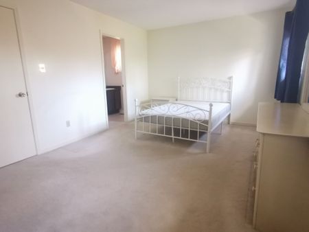 For Lease - 1330 Grand Boulevard, Oakville, Ontario - Photo 5