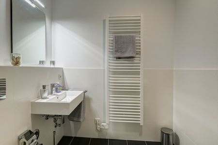 Munich-Neuhausen: high-quality apartment with balcony - Foto 2