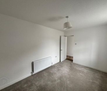 7 William Street, Newtownards, BT23 4EH - Photo 2