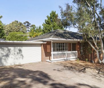 Light-Filled Unit with Double Garage & Private Courtyard - Photo 5