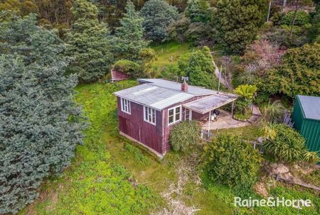 Neat Two-Bedroom Home - Photo 5