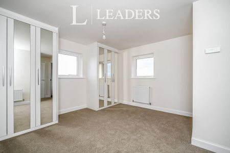 4 bedroom townhouse to rent - Photo 5