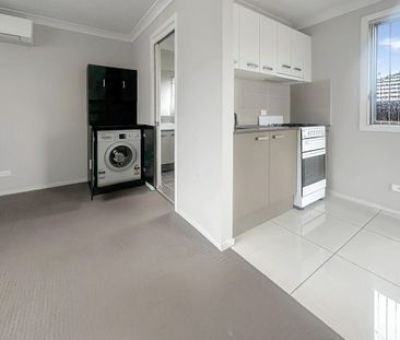 Kellyville - Photo 1