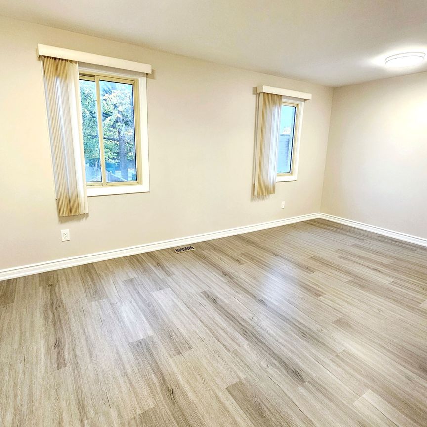 For Lease - 16 Carlingwood Court, Toronto, Ontario - Photo 1