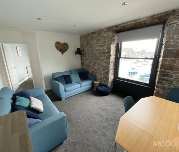 2 bed flat to rent in Fore Street, Brixham, TQ5 - Photo 1
