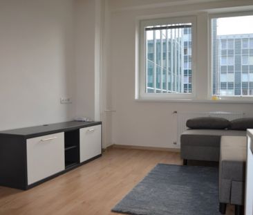 Pěkný vybavený byt 1+kk, 28 m² Rezidence vbloku, Malvazinky, Praha 5 - Fotografie 5