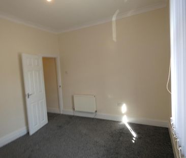 2 bedroom property to rent - Photo 2