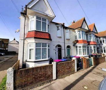 Oakleigh Park Drive, Leigh On Sea, SS9 - Photo 1