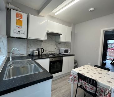 Room in a Shared House, Penshurst Road, N17 - Photo 4