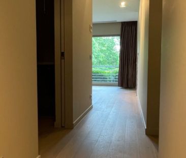 Appartement te huur in Roeselare voor € 2.000 met 1 slaapkamer - Foto 6