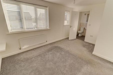 3 BED House To rent - Photo 4