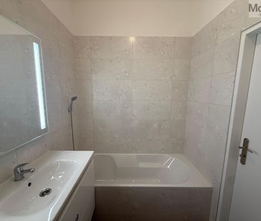 Pronájem bytu 2+1 65 m², 28. října , Chomutov - Photo 2
