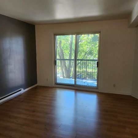 LOGEMENT 3 1/2 À STE-FOY - Photo 4