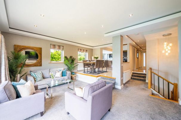 4 bedroom detached house to rent - Photo 1