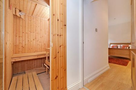 3 bedroom flat to rent - Photo 2