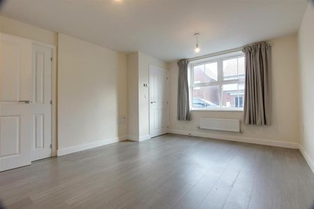 3 bedroom terraced house to rent - Photo 4