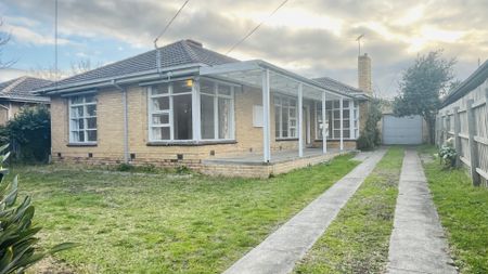387 Chesterville Road, Bentleigh East, VIC 3165 - Photo 2