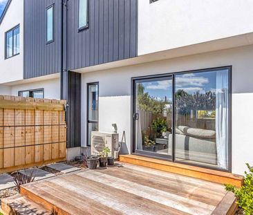 Sunny townhouse - Photo 5