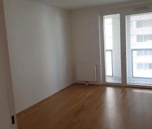 3 Zimmer Wohnung / UNO CITY / Parkplatz/ Abteilungskeller - Photo 3