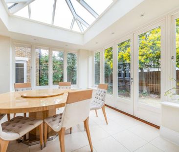 5 bedroom detached house to rent - Photo 2