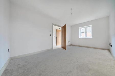 3 bedroom detached house to rent - Photo 3