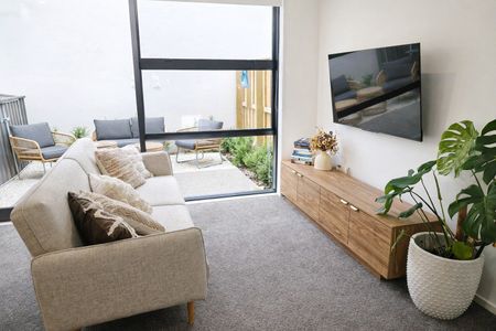 City Centre, 2 bedrooms - Photo 3