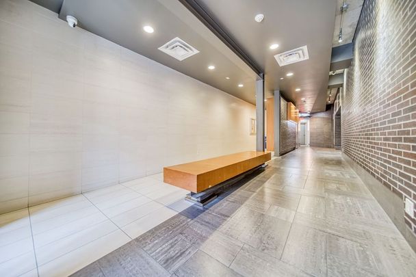 For Lease - 319 Carlaw Avenue Unit# 816, Toronto, Ontario - Photo 1