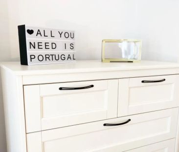 Room in a shared 2-bedroom apartment for rent in Lisbon, professionals and students only - Photo 5