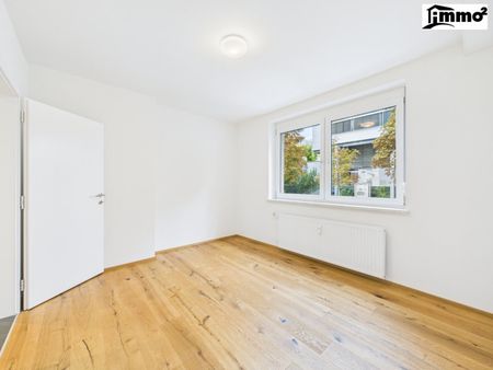 Wunderschön renovierte 3-Zimmer-Balkonwohnung nahe dem Stadtzentrum zu vermieten! - Photo 2