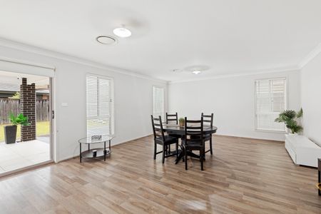 36 Diamond Hill Circuit, Edmondson Park NSW 2174 - House For Rent | Domain - Photo 3