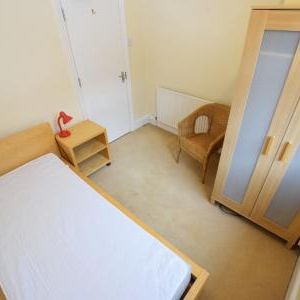 Birchfield Road, Abington, Northampton, NN1 - Photo 1