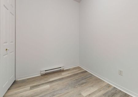 Apartments for Rent in central Gatineau a few minutes from Ottawa. - Photo 4