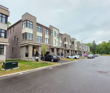 For Lease - 60 Puisaya Drive, Richmond Hill, Ontario - Photo 3