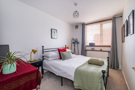 3 bedroom apartment to rent - Photo 5