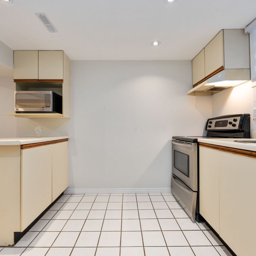 For Lease - 14 Foxwood Grove Unit# Bsmt, Toronto, Ontario - Photo 1