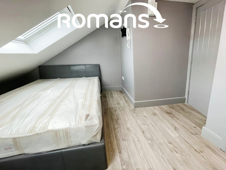 1 bedroom in a house share to rent - Photo 5