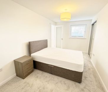 2 Bed, Flat - Photo 5