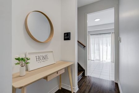 For Lease - 19 Cygnus Crescent, Barrie, Ontario - Photo 4