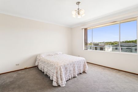 65 Johnston Parade, Maroubra NSW 2035 - House For Rent | Domain - Photo 2