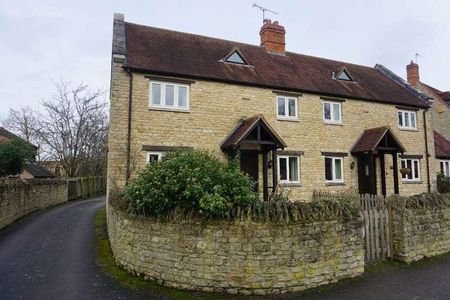 Spinney Cottage, Crofts End, Sherington, MK16 - Photo 2