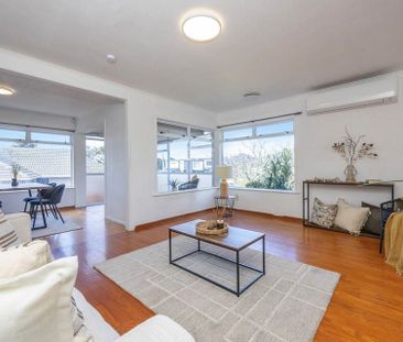 Spacious 3BR Home with Garden, Deck Etc. - Photo 1