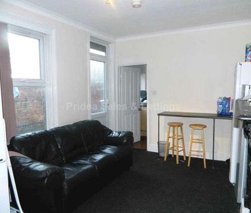 Ensuite Double Room, South, LN5 - Photo 2